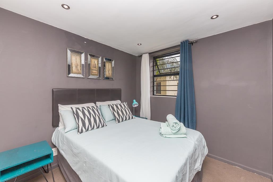 3 Bedroom Property for Sale in Sea Point Western Cape